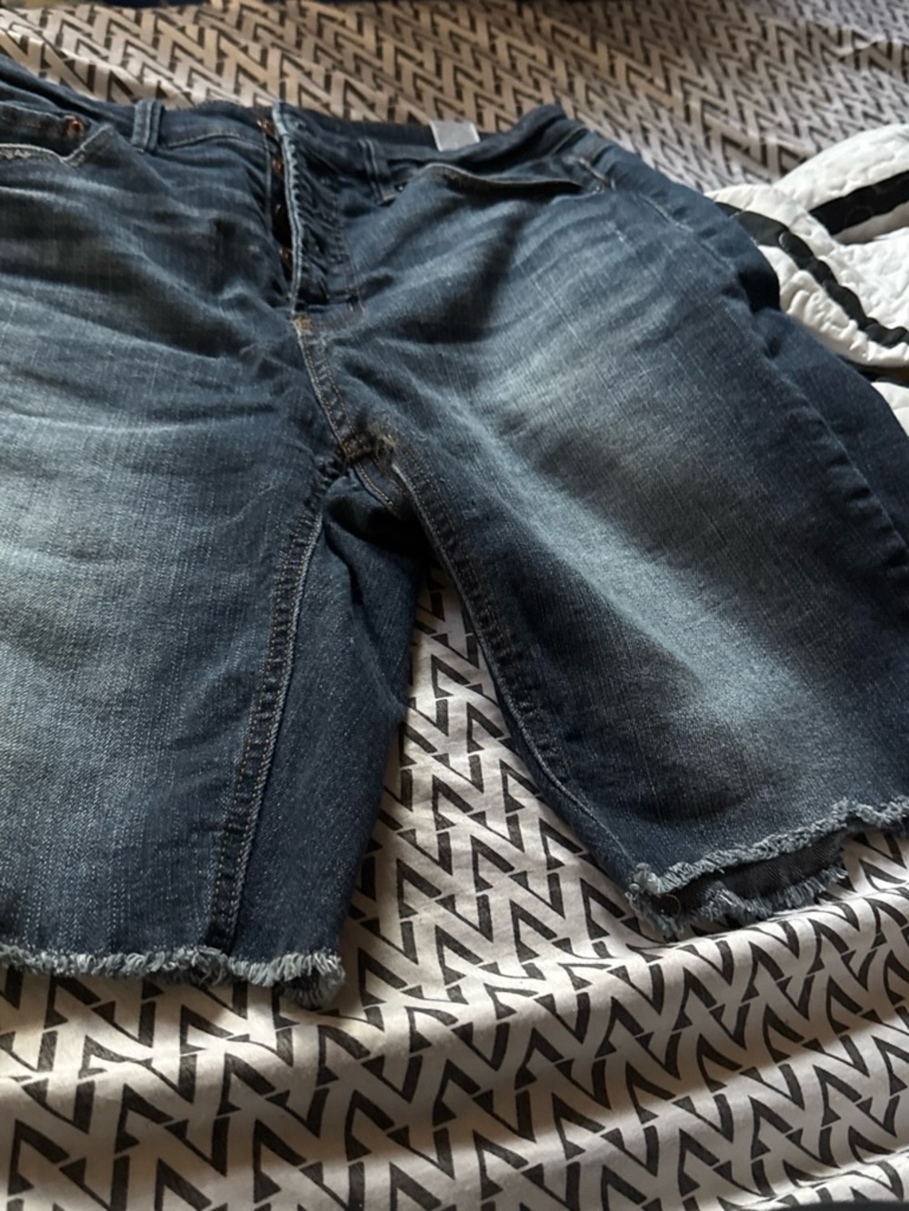 Slim Fit Women’s Skinny Jeans in Dark Blue Denim - Picture 6 of 8